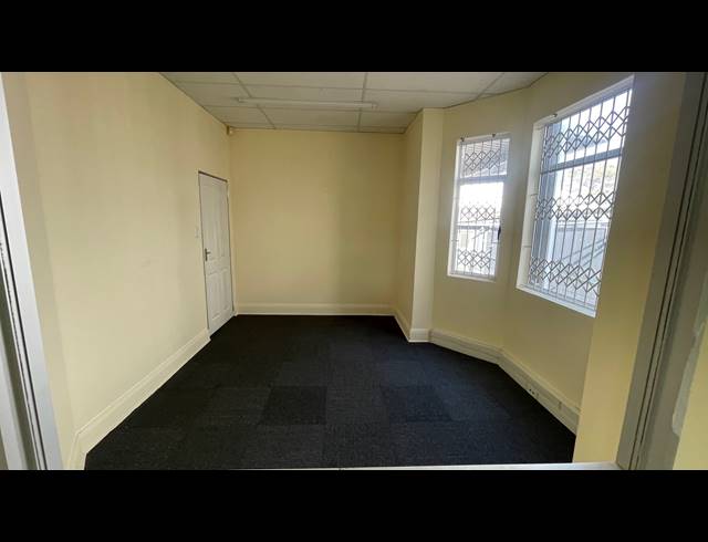 330M² BUSINESS FOR SALE IN WINDERMERE